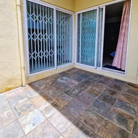 Modern Air-Conditioned 3 Bedroom Apartment On Ground Floor, Fully Equiped With Swimming Pool - Flic En Flac, West Coast - Tranquil Lagoons Exterior photo