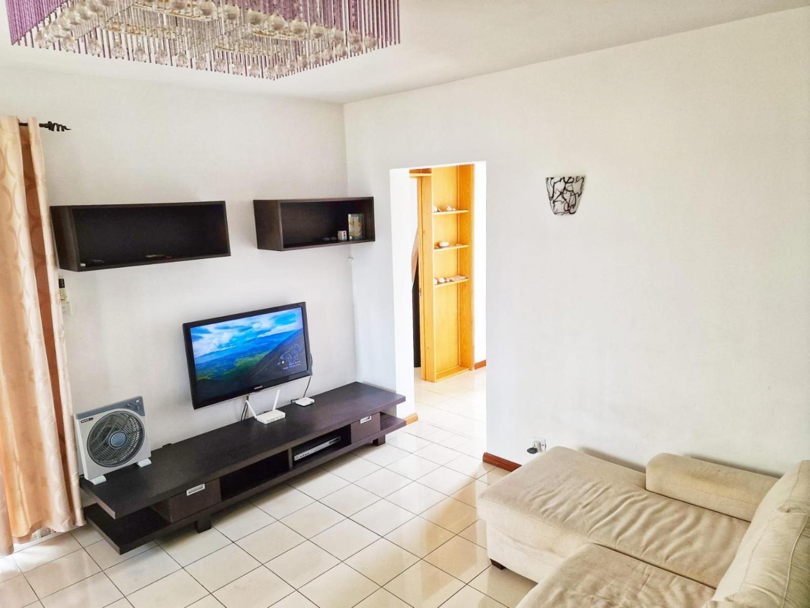 Appartement Modern Air-conditioned 3 Bedroom On Ground Floor, Fully Equiped With Swimming Pool - En Flac, West Coast - Tranquil Lagoons