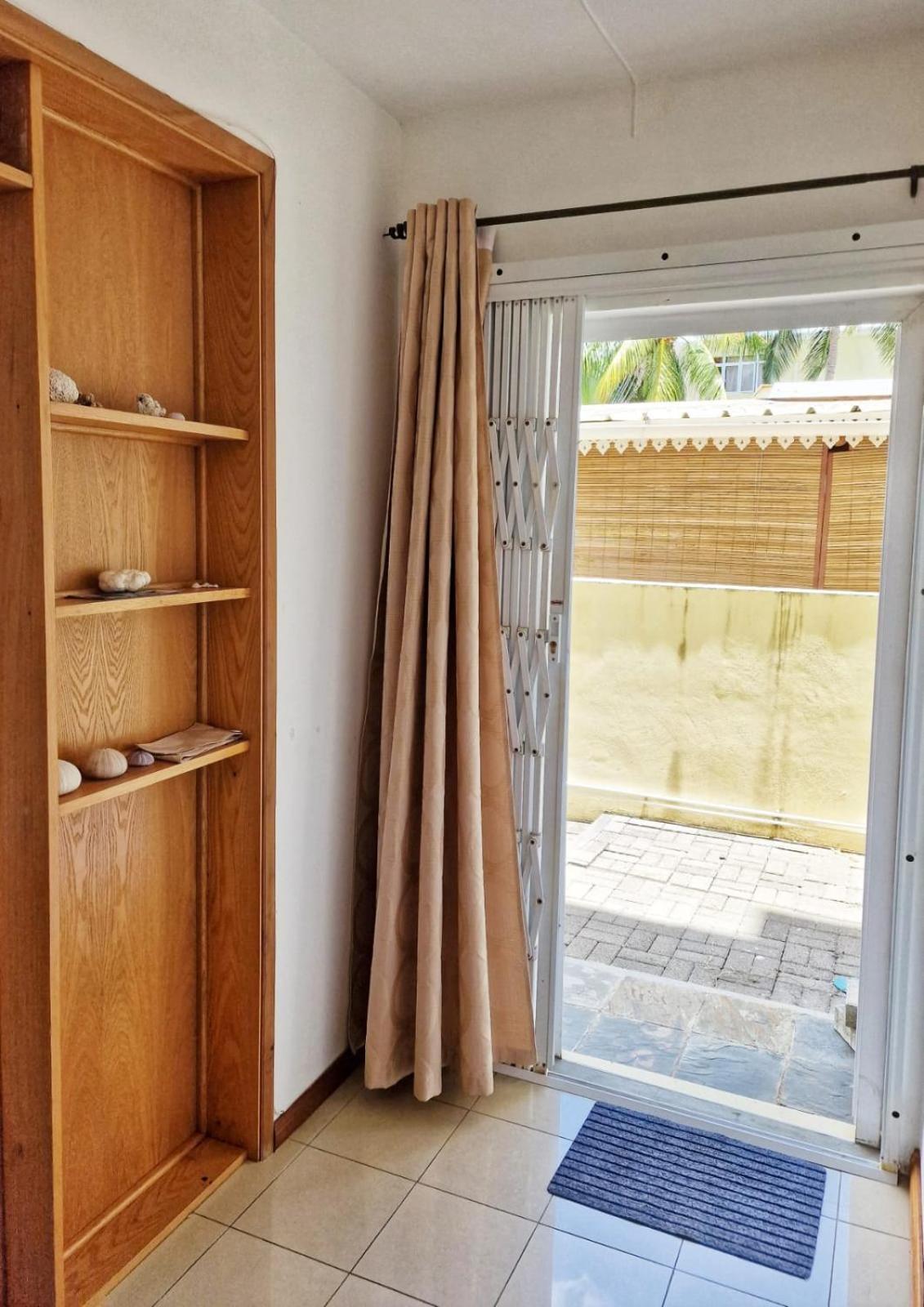 Modern Air-conditioned 3 Bedroom On Ground Floor, Fully Equiped With Swimming Pool - En Flac, West Coast - Tranquil Lagoons *